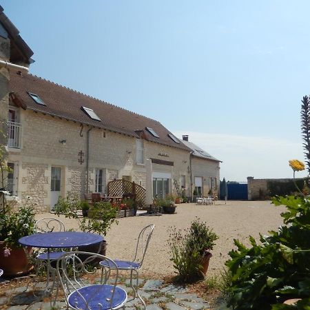 Bed and Breakfast Les Quatre Saisons Antogny-le-Tillac Exterior foto