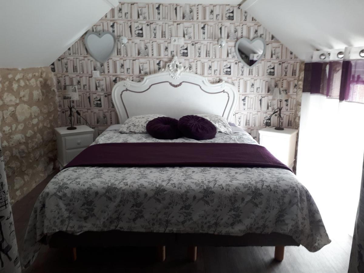 Bed and Breakfast Les Quatre Saisons Antogny-le-Tillac Exterior foto