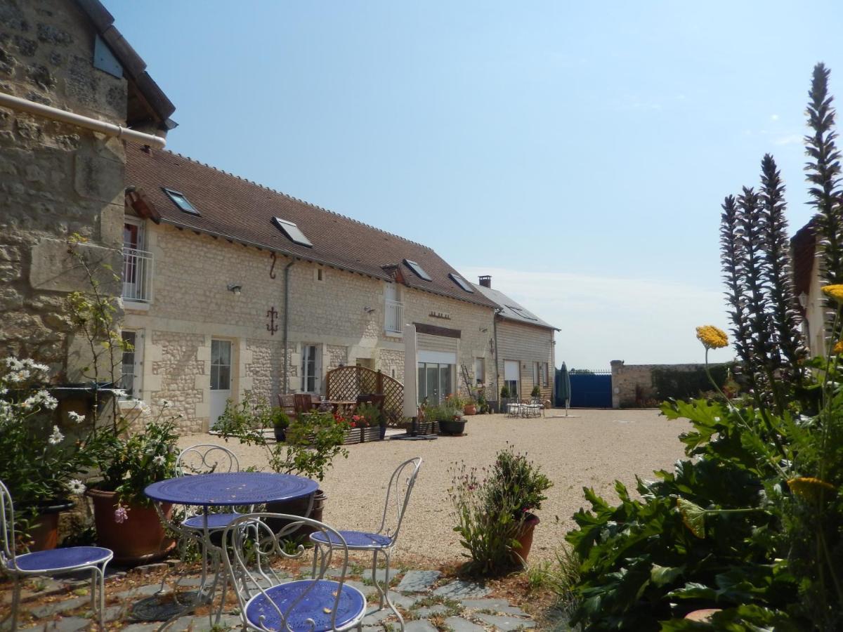 Bed and Breakfast Les Quatre Saisons Antogny-le-Tillac Exterior foto