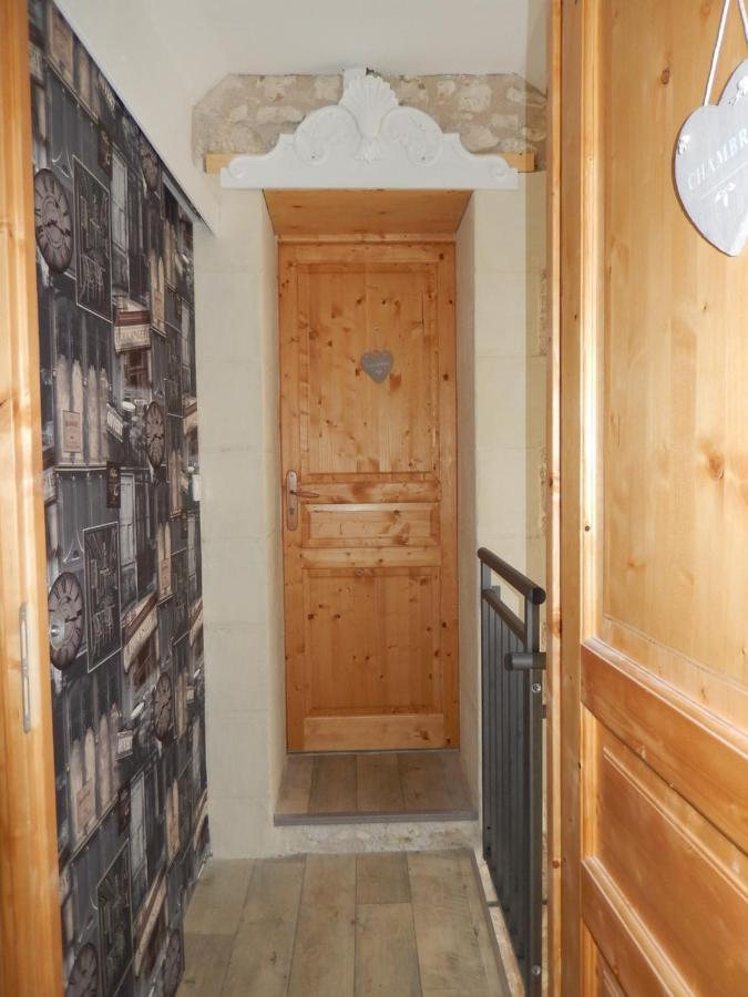 Bed and Breakfast Les Quatre Saisons Antogny-le-Tillac Exterior foto