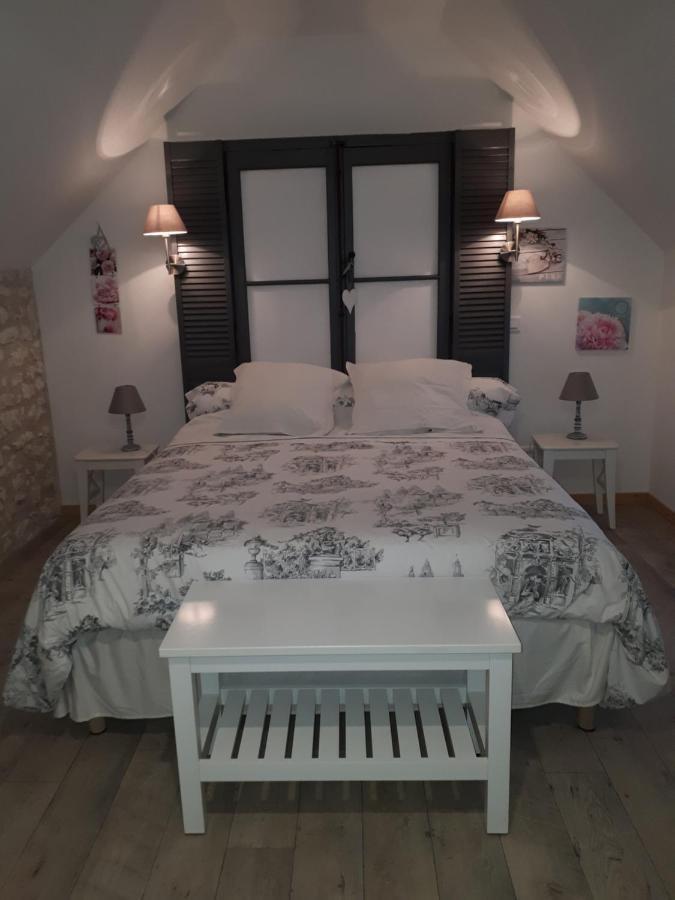 Bed and Breakfast Les Quatre Saisons Antogny-le-Tillac Exterior foto