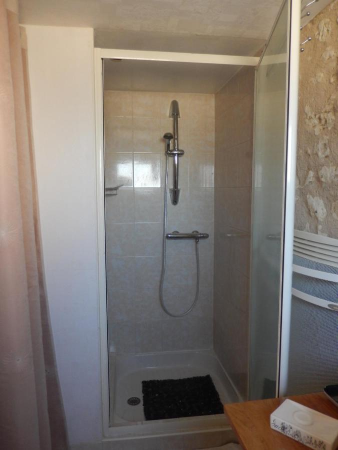 Bed and Breakfast Les Quatre Saisons Antogny-le-Tillac Exterior foto