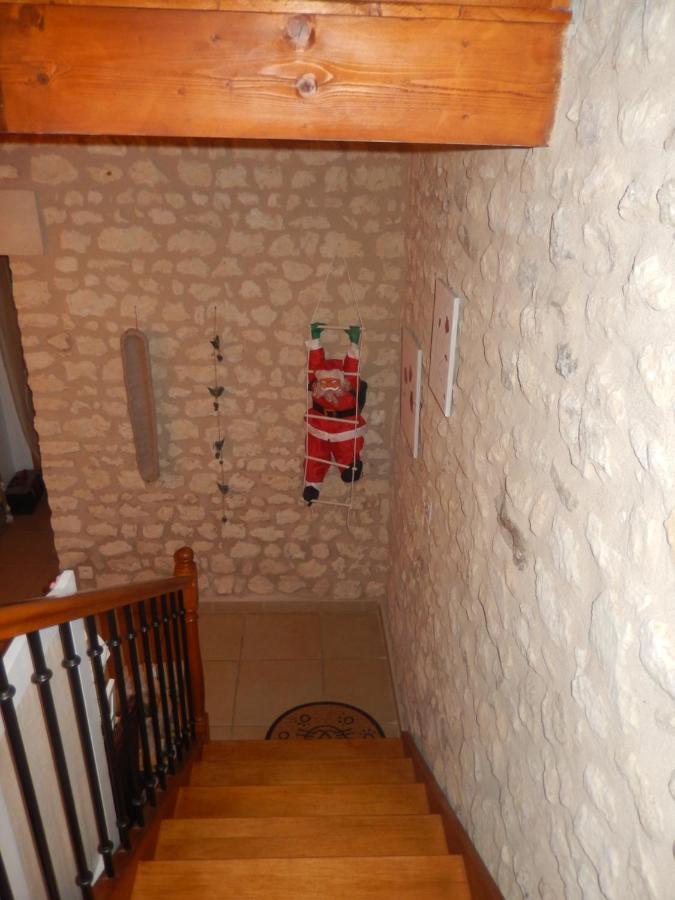 Bed and Breakfast Les Quatre Saisons Antogny-le-Tillac Exterior foto